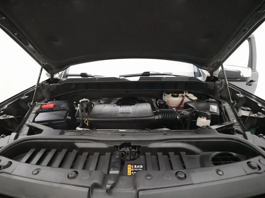 2019 Chevrolet Silverado 1500 LT photo 1