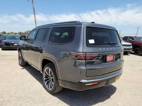 2024 Jeep Wagoneer Series III photo 4