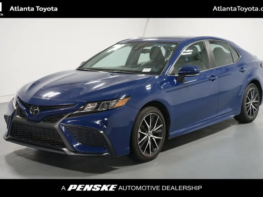 2024 Toyota Camry SE photo 1