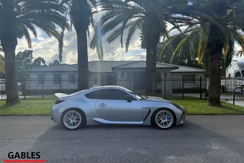 2023 Toyota GR86 Premium photo 1
