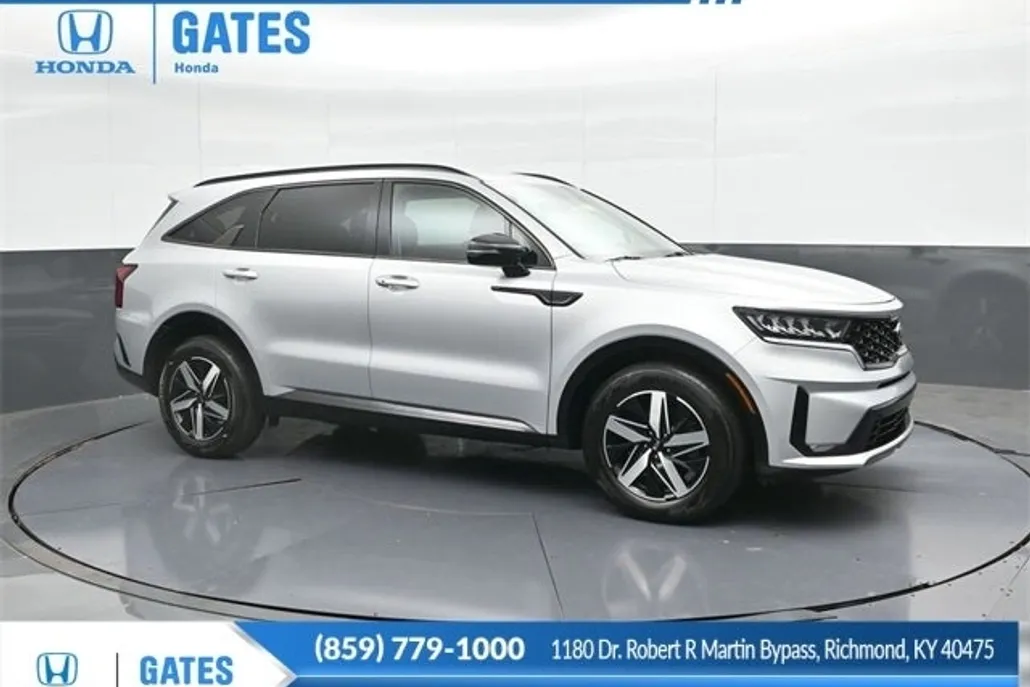 2021 Kia Sorento S photo 1