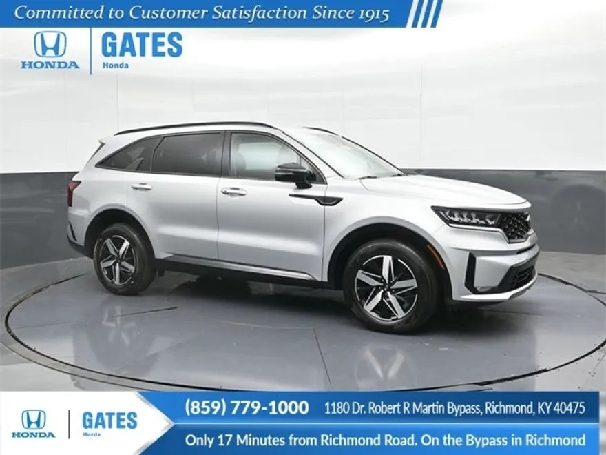 2021 Kia Sorento S photo 1