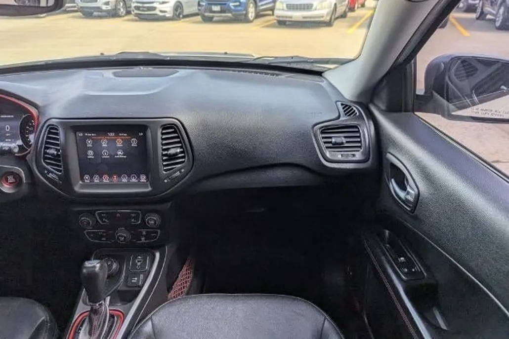 2021 Jeep Compass Trailhawk photo 1