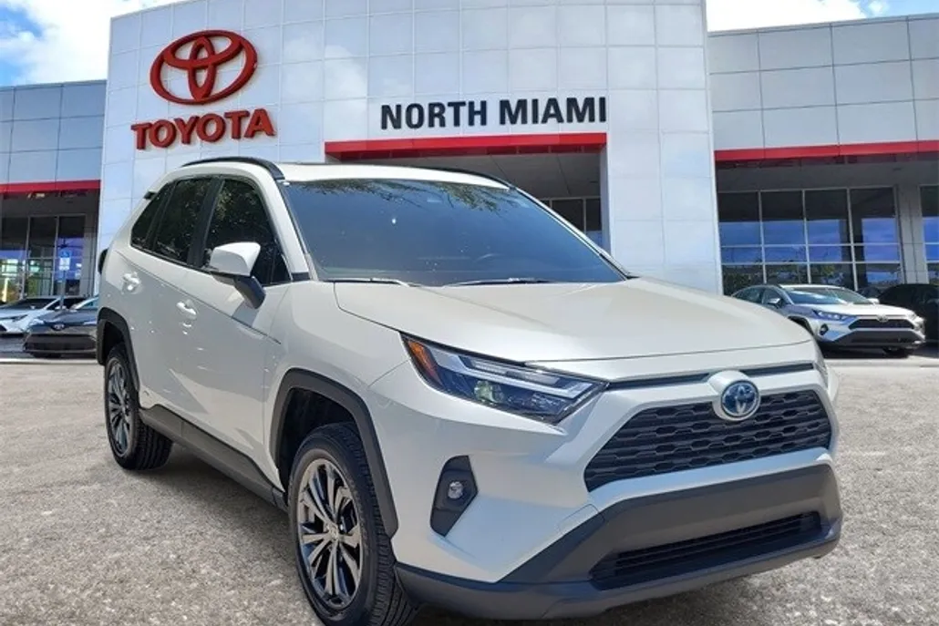 2022 Toyota RAV4 Hybrid XLE Premium photo 1