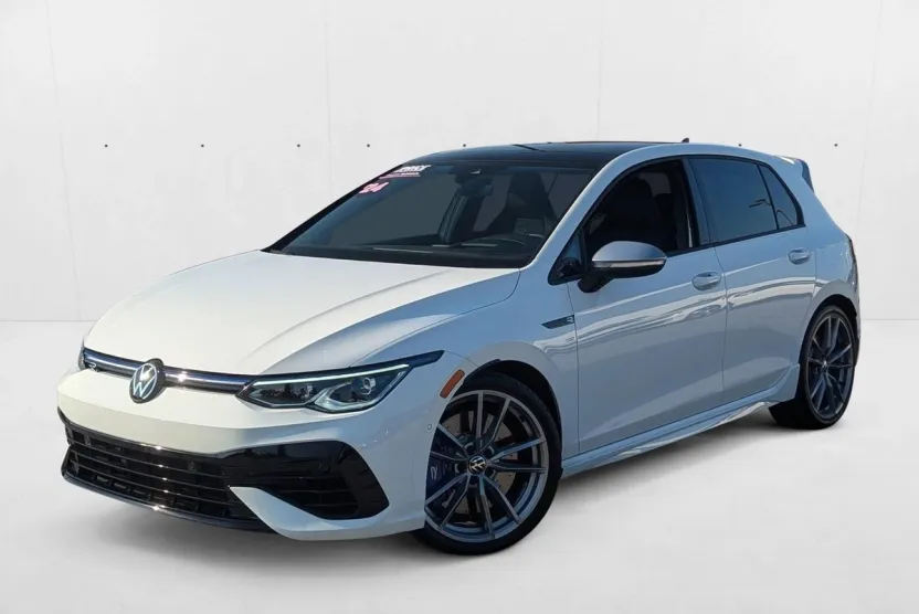 2024 Volkswagen Golf R photo 1