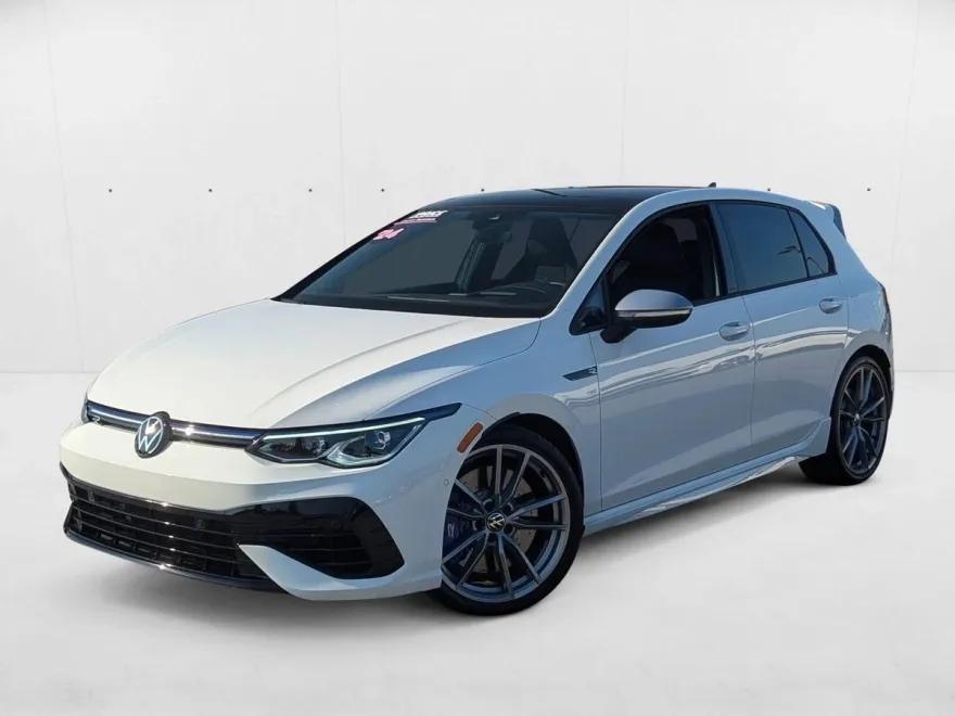 2024 Volkswagen Golf R photo 1