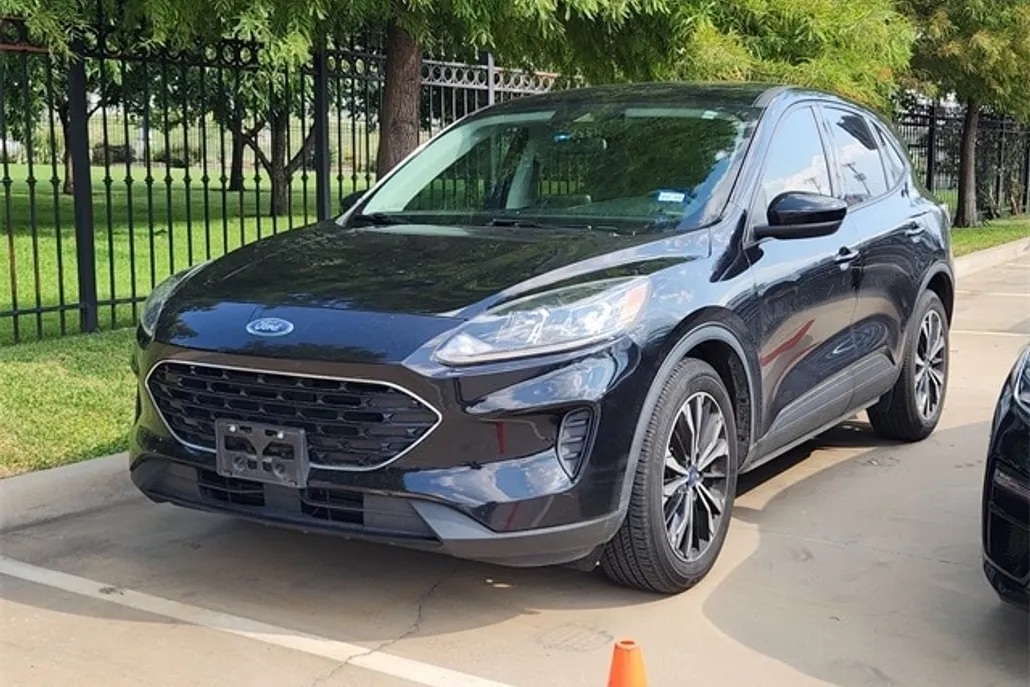 2021 Ford Escape SE photo 1