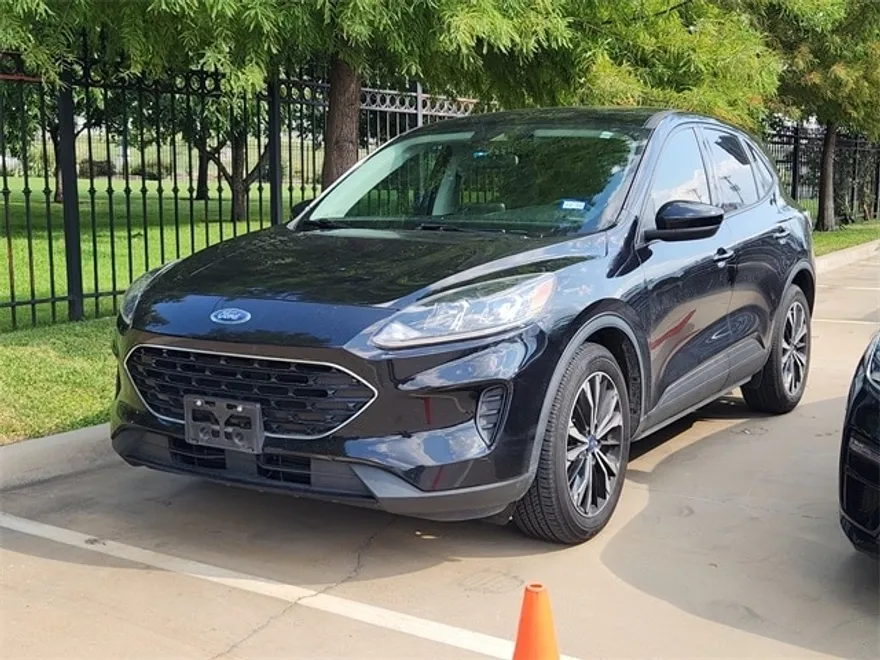 2021 Ford Escape SE photo 1