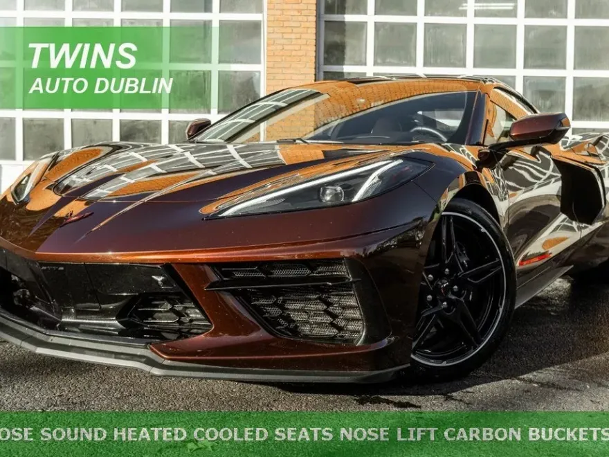 2022 Chevrolet Corvette Stingray 3LT photo 1
