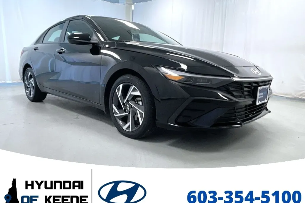 2025 Hyundai Elantra SEL Sport photo 1