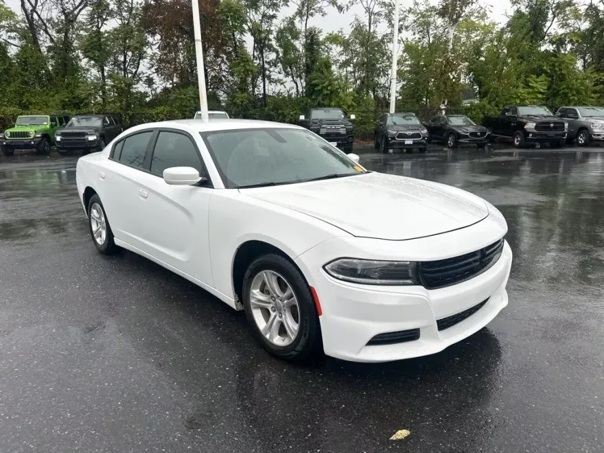 2022 Dodge Charger SXT photo 1