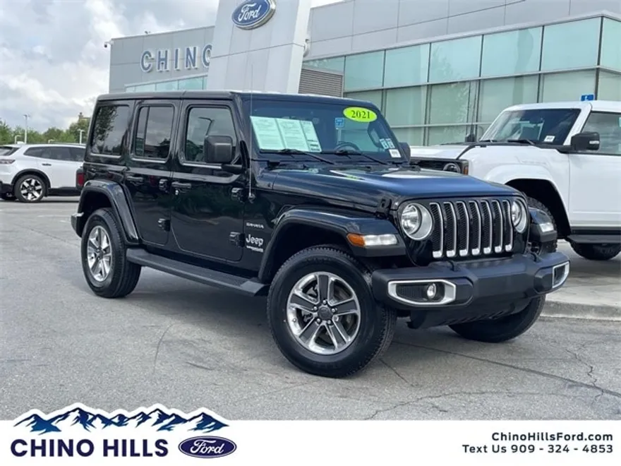 2021 Jeep Wrangler Unlimited Sahara photo 1