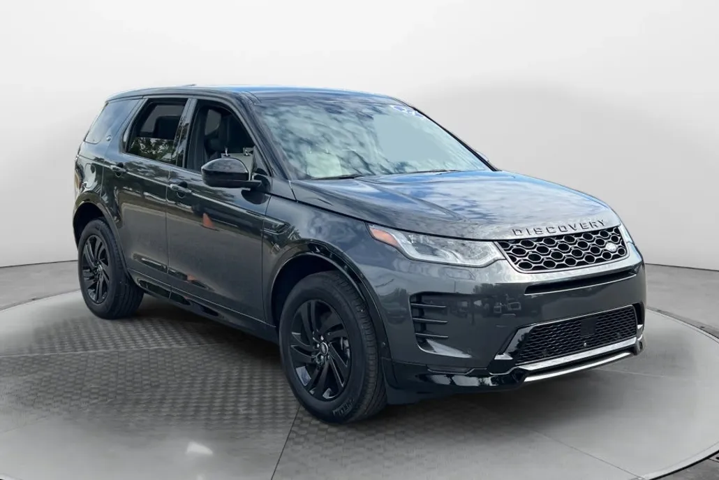 2024 Land Rover Discovery Sport Dynamic SE photo 1