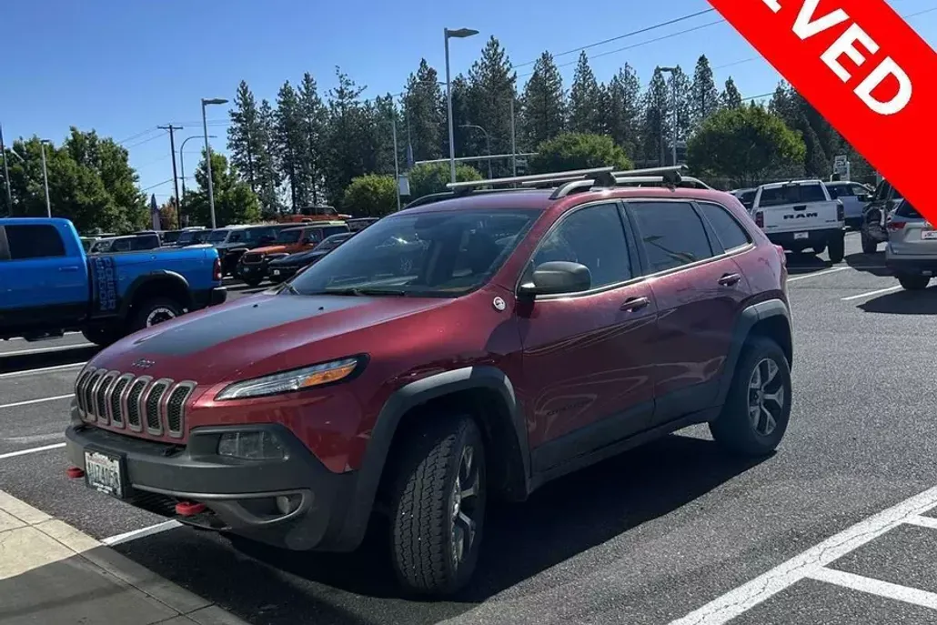 2015 Jeep Cherokee Trailhawk photo 1