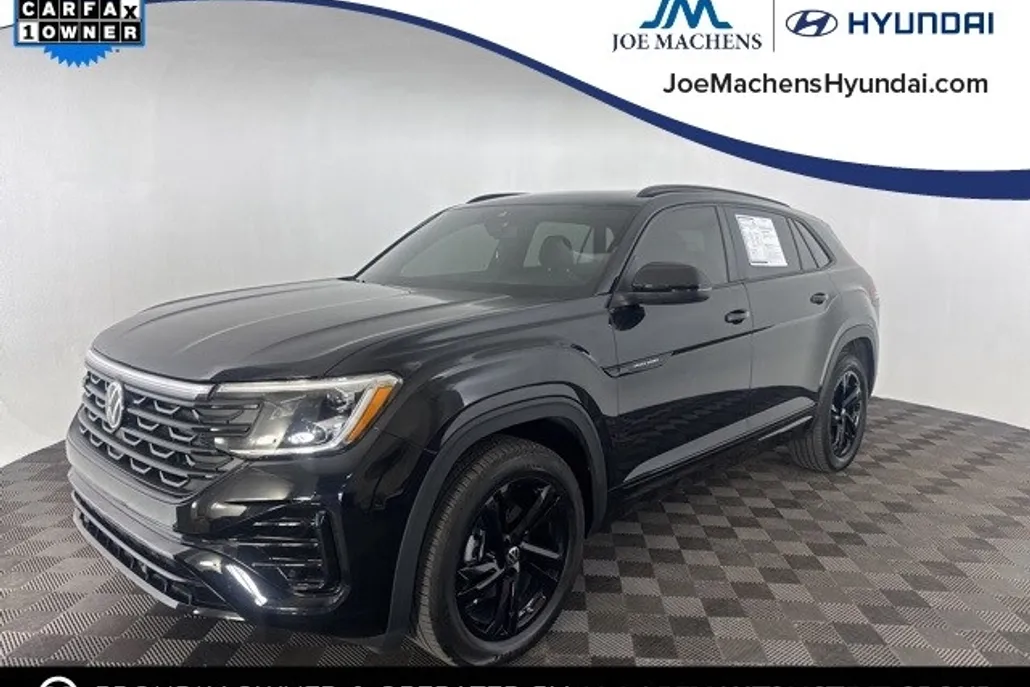 2025 Volkswagen Atlas Cross Sport SEL R-Line photo 1