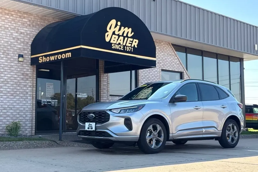 2023 Ford Escape ST-Line photo 1