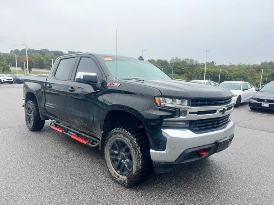 2020 Chevrolet Silverado 1500 LT photo 1