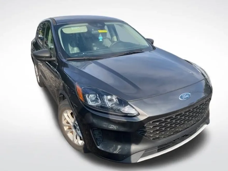2020 Ford Escape S photo 1