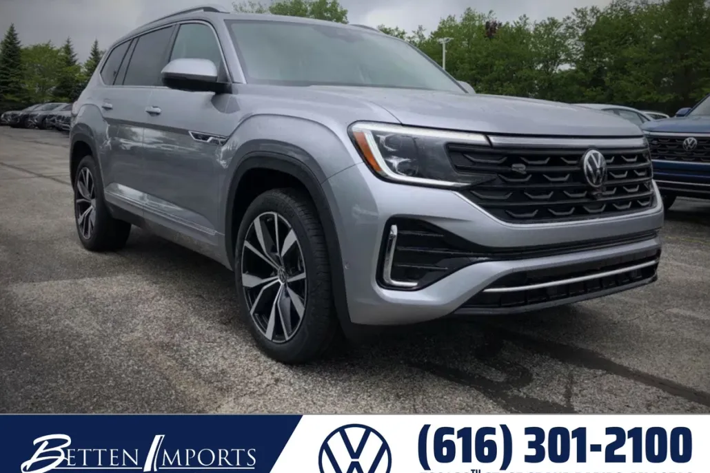 2025 Volkswagen Atlas SEL Premium R-Line photo 1