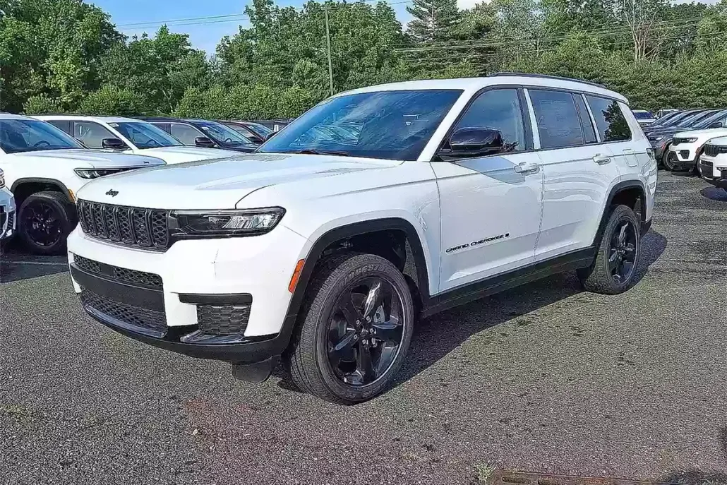 2025 Jeep Grand Cherokee Altitude X photo 1