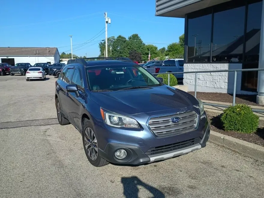 2016 Subaru Outback 2.5i Limited photo 1