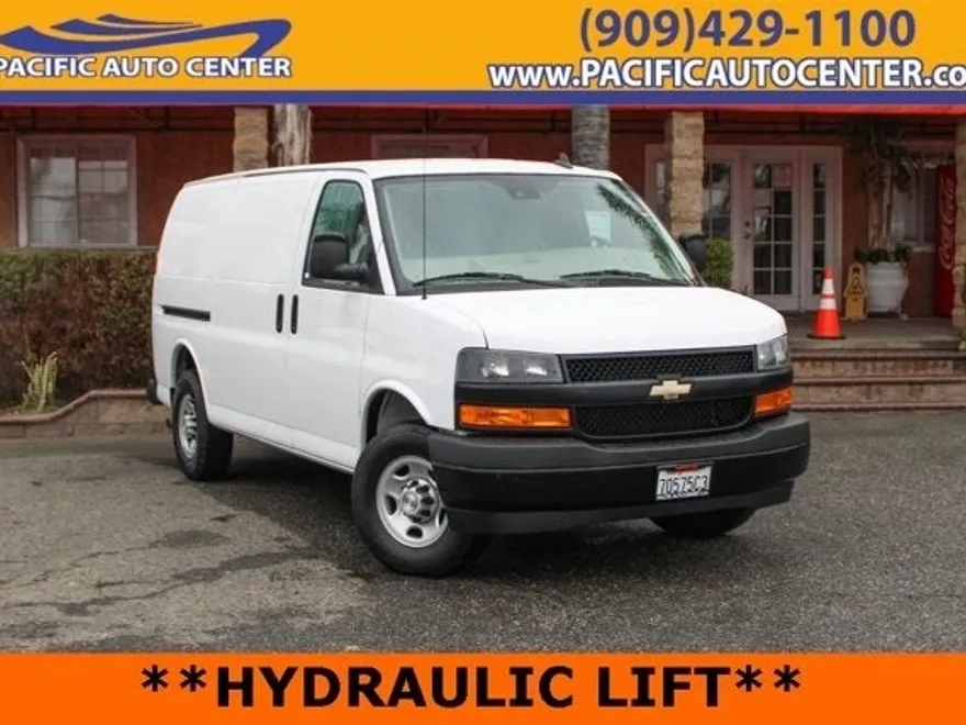2020 Chevrolet Express 3500 Work Van photo 1