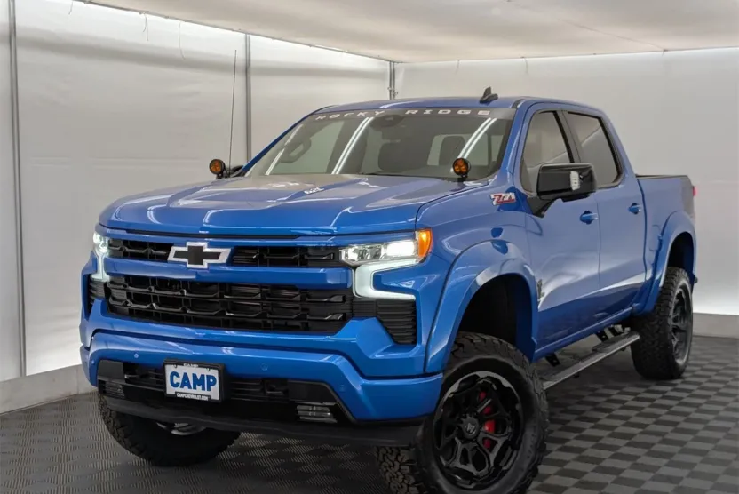 2025 Chevrolet Silverado 1500 RST photo 1