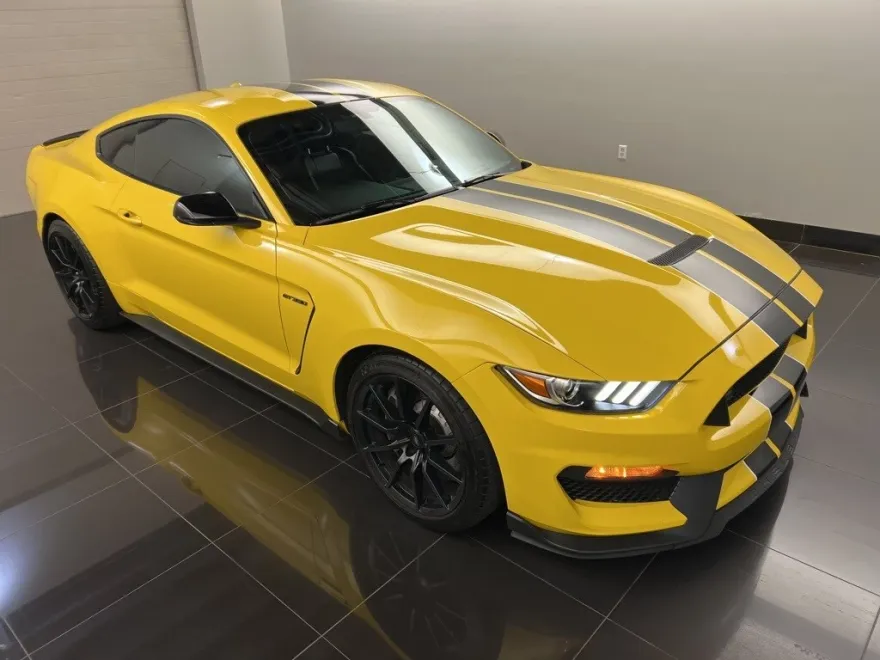 2016 Ford Mustang Shelby GT350 photo 1