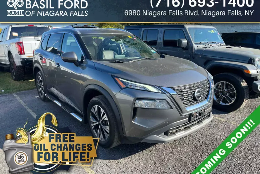 2021 Nissan Rogue SV photo 1