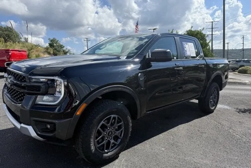 2024 Ford Ranger XLT photo 1