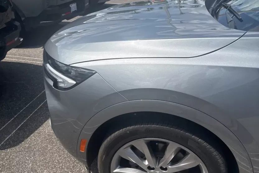 2023 Buick Envision Avenir photo 1