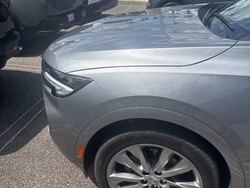 2023 Buick Envision Avenir photo 1