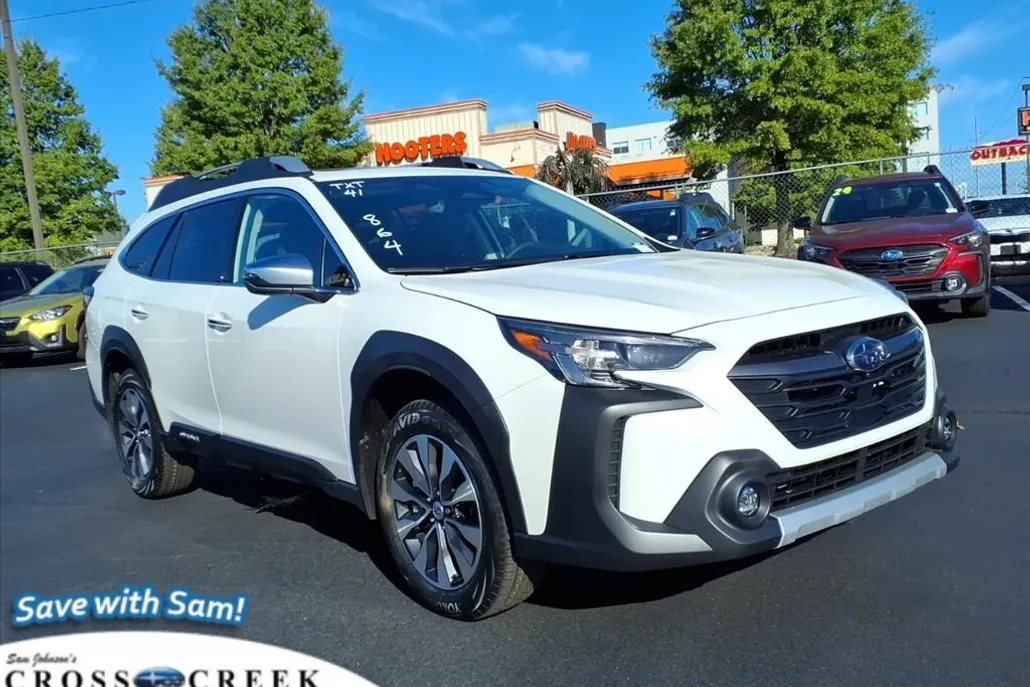 2025 Subaru Outback Touring XT photo 1