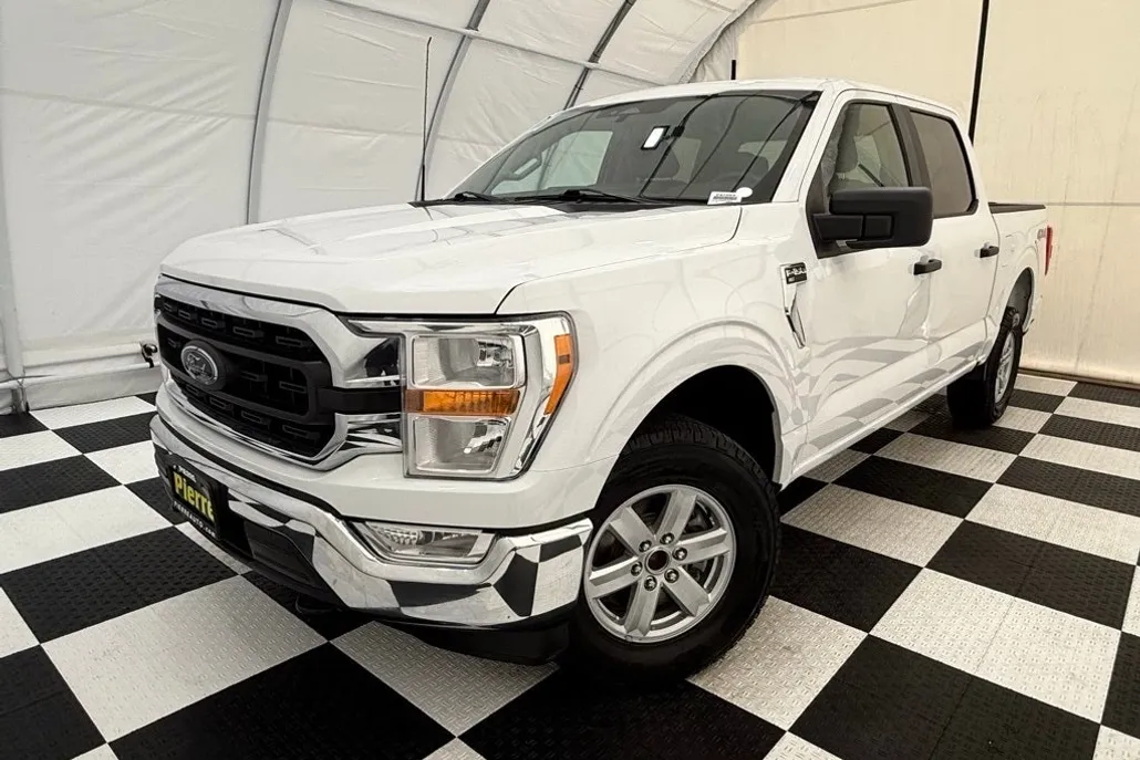 2021 Ford F-150 XLT photo 1