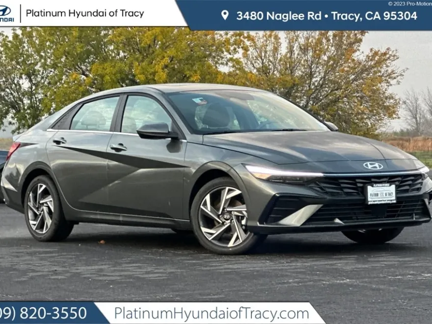2025 Hyundai Elantra SEL Convenience photo 1