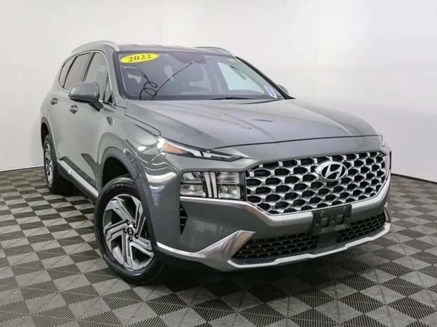 2022 Hyundai Santa Fe SEL photo 1