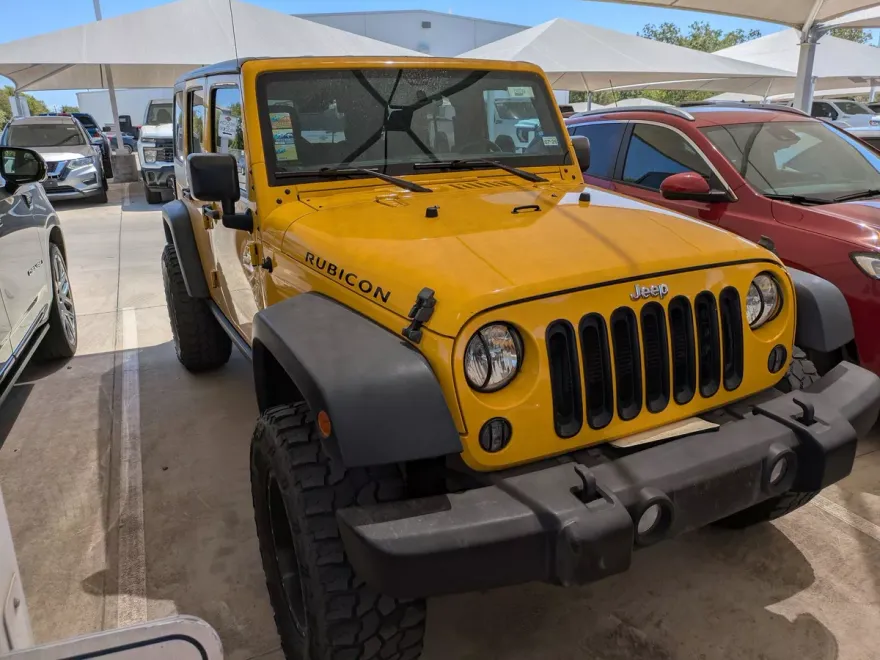 2015 Jeep Wrangler Unlimited Rubicon photo 1