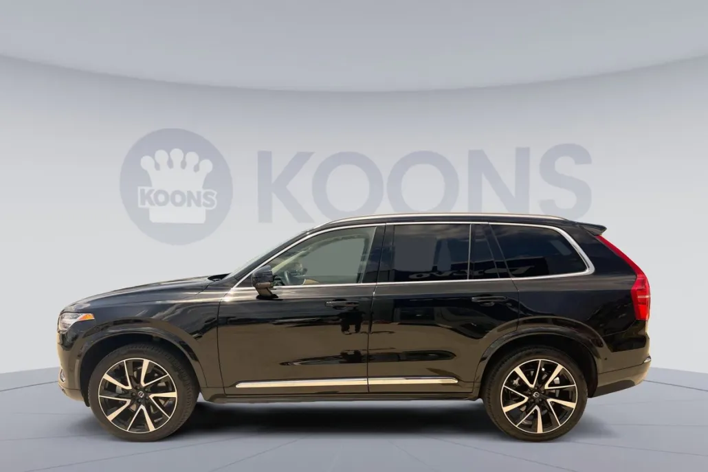 2024 Volvo XC90 B5 Plus photo 1