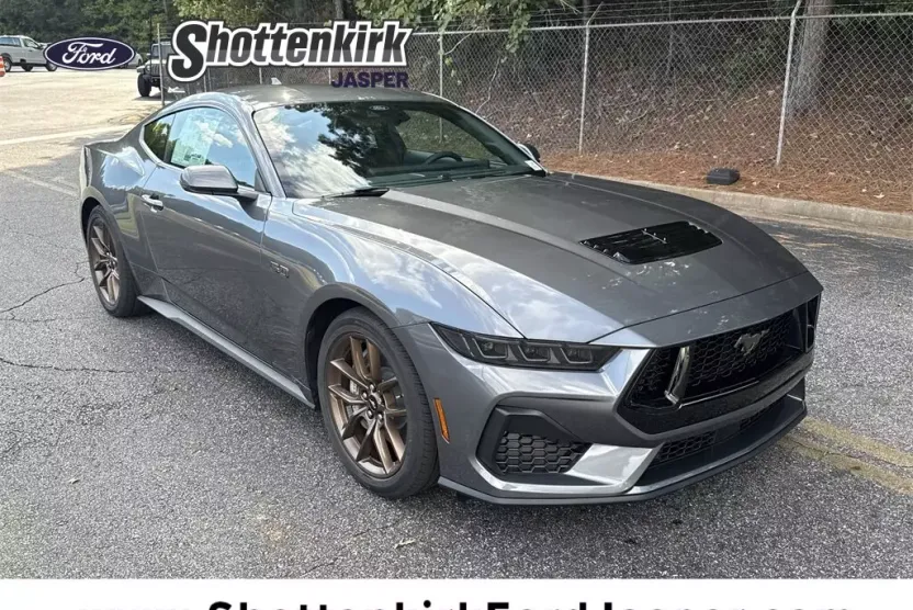 2025 Ford Mustang GT Premium photo 1