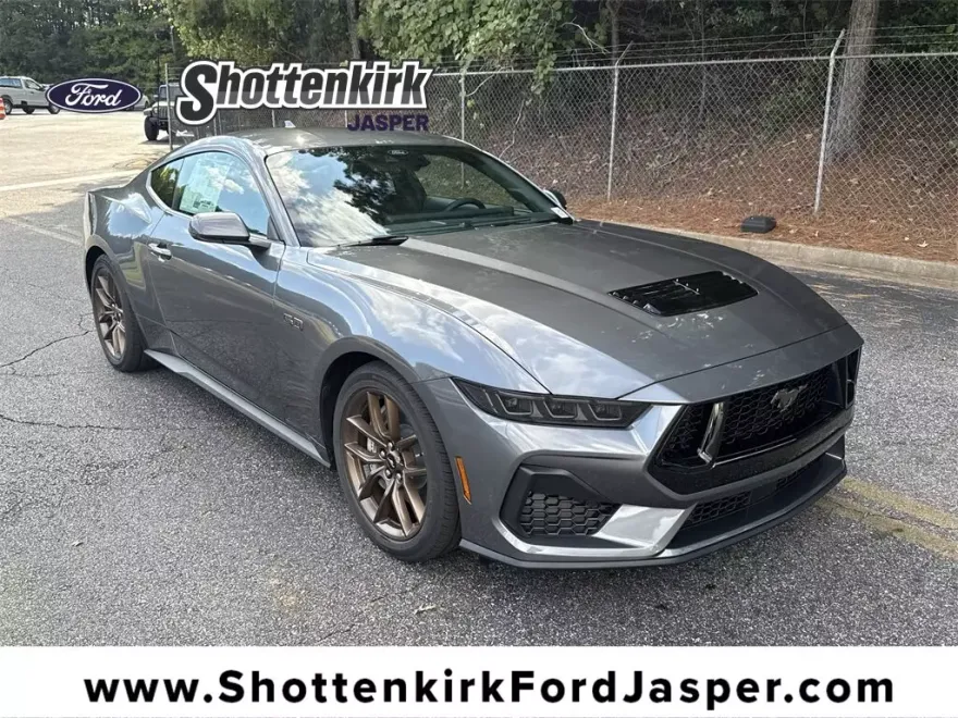 2025 Ford Mustang GT Premium photo 1