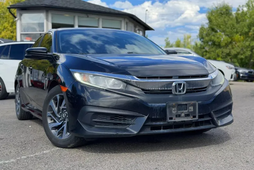2018 Honda Civic EX photo 1