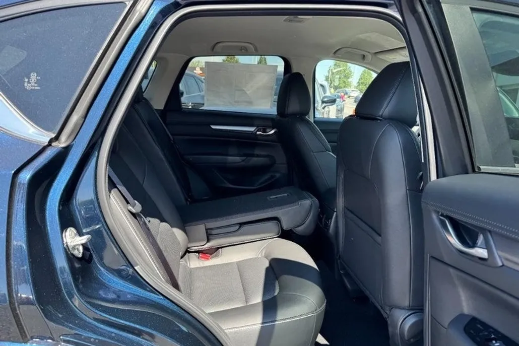 2025 Mazda CX-5 2.5 Select photo 1