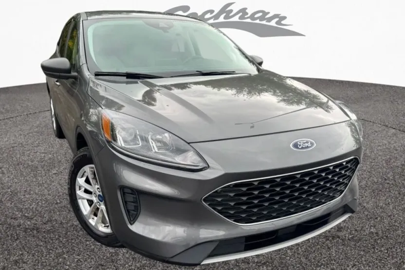 2022 Ford Escape SE photo 1