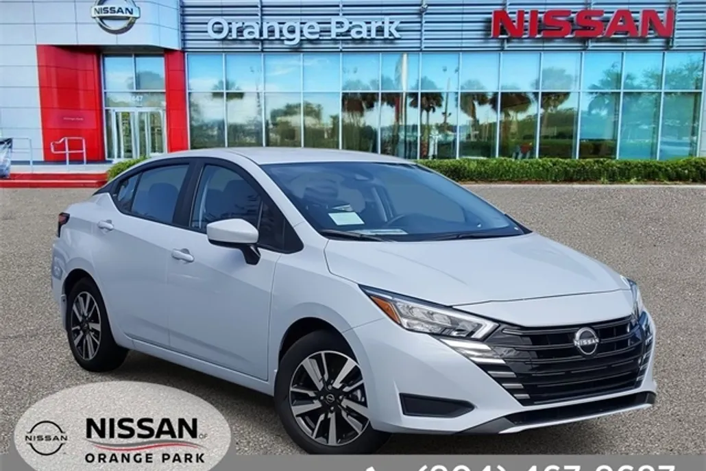 2025 Nissan Versa SV photo 1