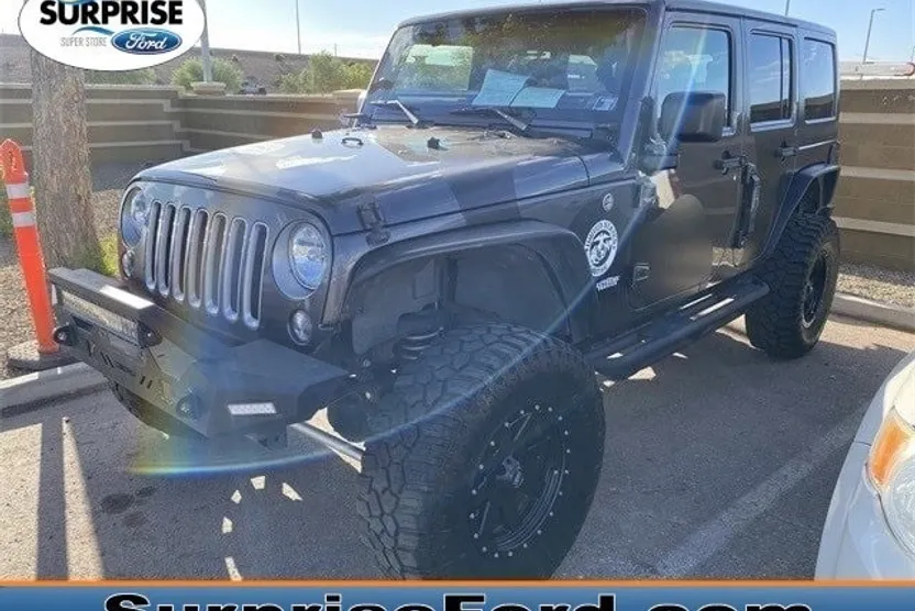 2016 Jeep Wrangler Sahara photo 1
