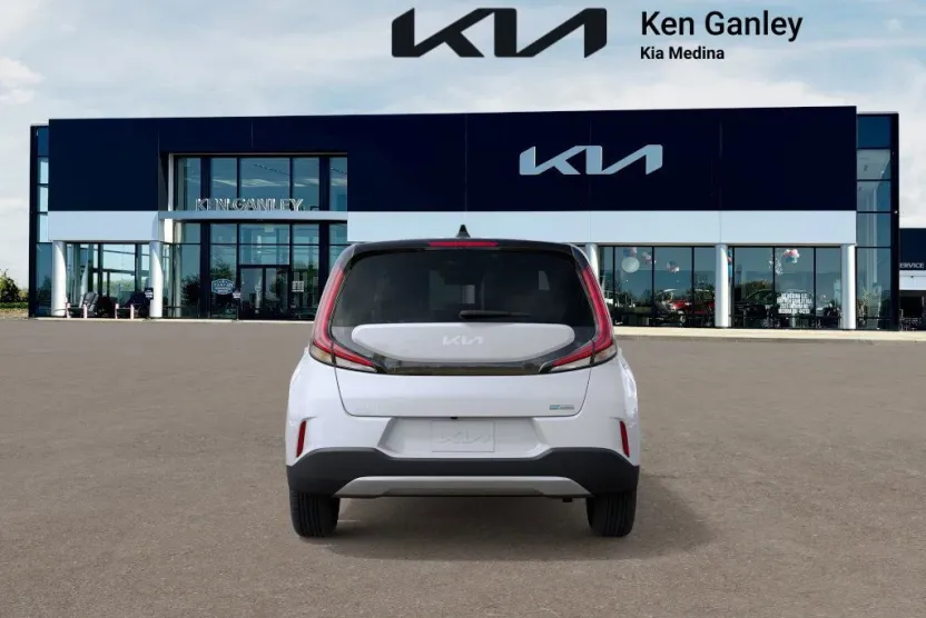 2025 Kia Soul EX photo 1