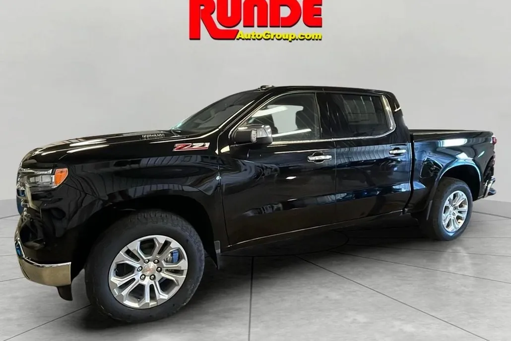 2026 Chevrolet Silverado 1500 LTZ photo 1
