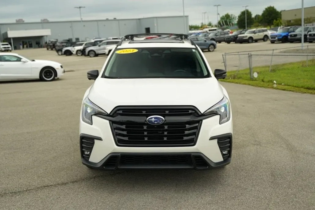 2023 Subaru Ascent Onyx Edition photo 1