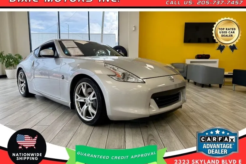 2011 Nissan 370Z Base photo 1