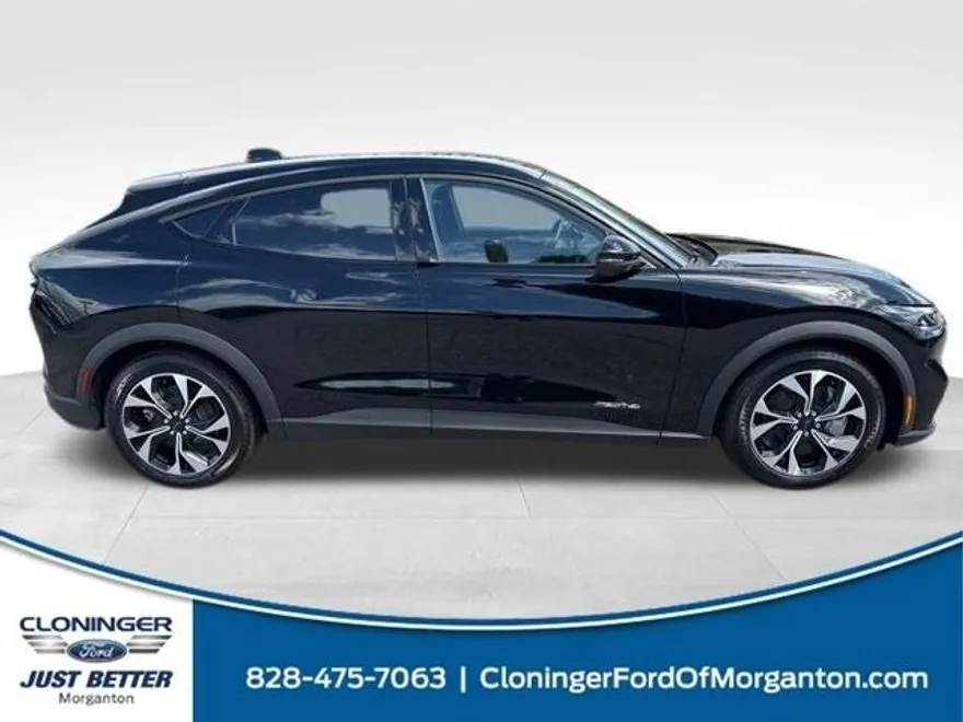 2025 Ford Mustang Mach-E Select photo 1